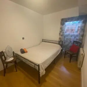  Habitación en casa particular Chamartin De Frente A 4 Torres España